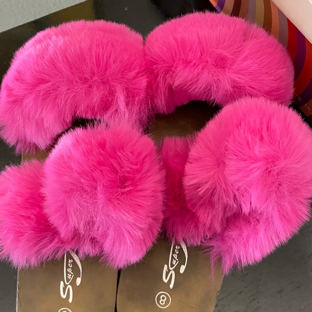 Pink Fur Slides - Picture 3 of 5